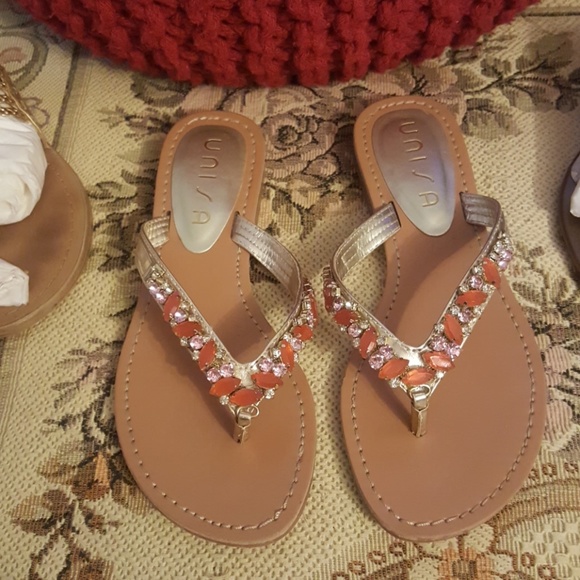 SANDLES - Picture 1 of 6